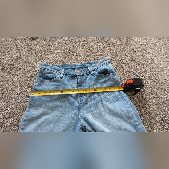 BDG Urban Outfitters High Rise Slim Girlfriend Jeans Light Wash Indigo Size 31 - Picture 3 of 7